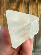 Load image into Gallery viewer, White Scalenohedral Gem Calcite • Maharashtra, India
