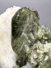 Load image into Gallery viewer, Electric Green Diopside on Quartz – Collector Mineral Specimen (Gilgit-Baltistan) Pakistan