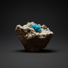 Load image into Gallery viewer, Rare Electric Blue Cavansite on Druzy Matrix – Collector Mineral Specimen | India