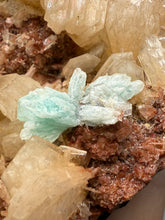 Load image into Gallery viewer, LG Shiny Peach Stilbite and Mint Green Apophyllite on Druzy Red Heulandite – High-Grade Collector Mineral Specimen from India