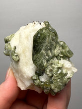 Load image into Gallery viewer, Electric Green Diopside on Quartz – Collector Mineral Specimen (Gilgit-Baltistan) Pakistan