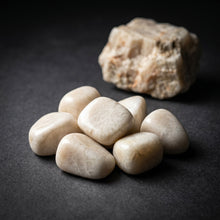 Load image into Gallery viewer, TUMBLE Cream Feldspar MED/LG