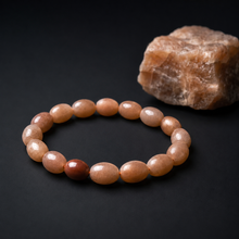 Load image into Gallery viewer, BRACELET Peach Moonstone - Tumble Nuggets