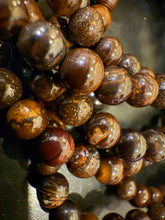 Load image into Gallery viewer, BRACELET Tiger Iron - SM 6MM Beads