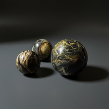 Load image into Gallery viewer, SPHERE | Black Opal
