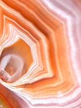 Load image into Gallery viewer, High-Grade Parallax Banded Laguna Agate – Bright Orange, Red, &amp; White Banding from Mexico
