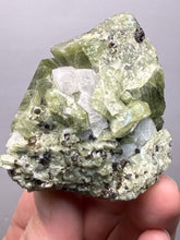 Load image into Gallery viewer, Electric Green Diopside on Quartz – Collector Mineral Specimen (Gilgit-Baltistan) Pakistan
