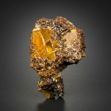 Load image into Gallery viewer, High-Grade Orange Wulfenite Collector Display Specimen | La Morita Mine, Chihuahua, Mexico
