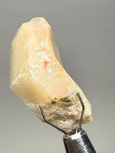 Load image into Gallery viewer, Precious Opal with Color Play – Welo, Ethiopia
