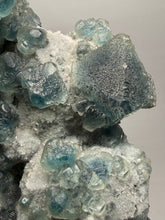 Load image into Gallery viewer, Premium Natural Blue Fluorite on Quartz Matrix

Collector Mineral Specimen – Inner Mongolia, China

Xianghualing Mine, Hunan Province, China
