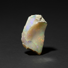 Load image into Gallery viewer, Precious Opal with Color Play – Welo, Ethiopia
