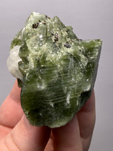 Load image into Gallery viewer, Electric Green Diopside on Quartz – Collector Mineral Specimen (Gilgit-Baltistan) Pakistan
