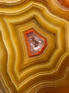 Small High-Grade Laguna Agate with Parallax Effect & Quartz Core – Rare Mexican Collectible Gemstone