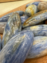 Load image into Gallery viewer, Tumbled - Blue Kyanite MED/LG
