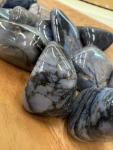 Load image into Gallery viewer, Tumbled - Blue Chert LG
