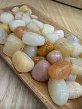Load image into Gallery viewer, TUMBLE Yellow Aventurine SM
