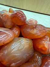 Load image into Gallery viewer, TUMBLE - Carnelian - SM/MED
