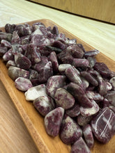Load image into Gallery viewer, TUMBLE Pink Tourmaline (Rubilite) XS
