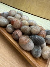 Load image into Gallery viewer, TUMBLE Thousand Layer Quartz MED/LG
